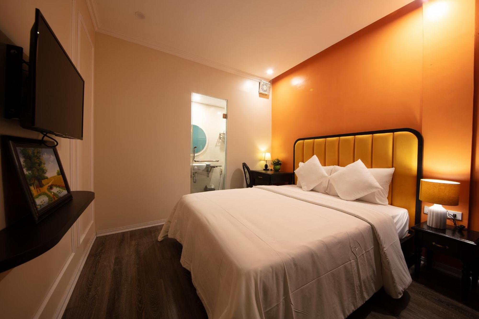 Omina Hanoi Hotel & Travel Bagian luar foto