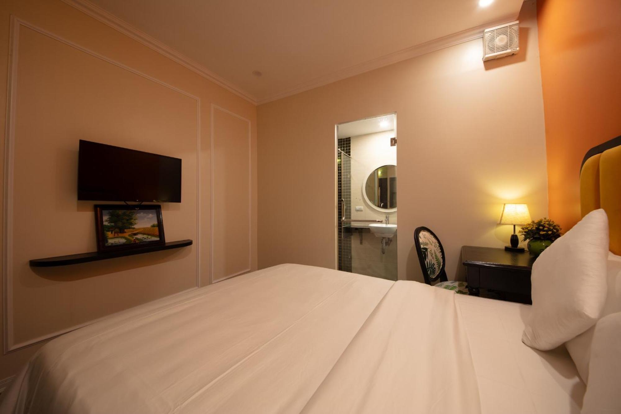 Omina Hanoi Hotel & Travel Bagian luar foto