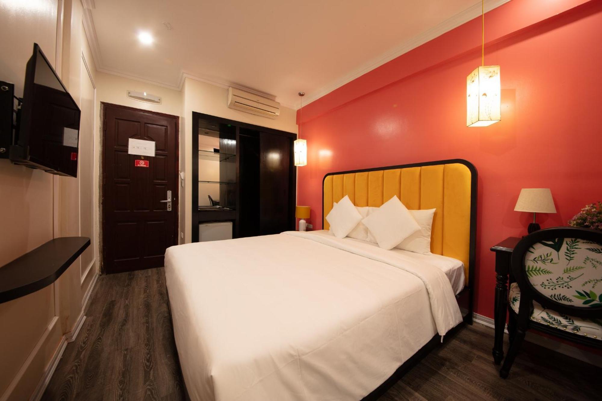 Omina Hanoi Hotel & Travel Bagian luar foto
