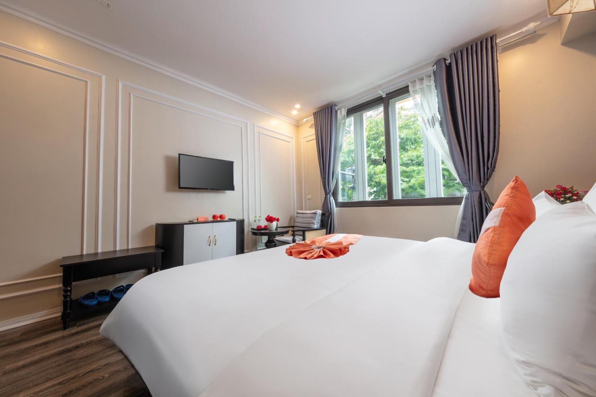 Omina Hanoi Hotel & Travel Bagian luar foto