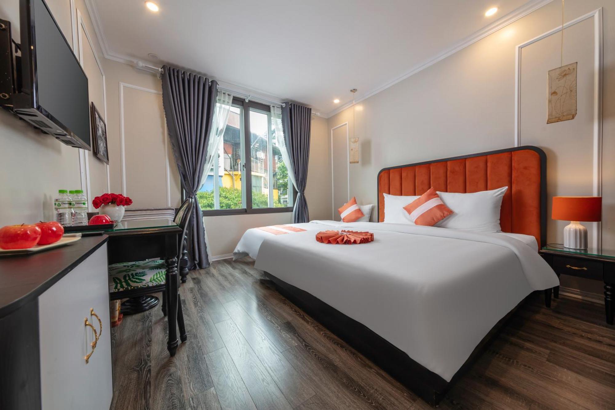 Omina Hanoi Hotel & Travel Bagian luar foto